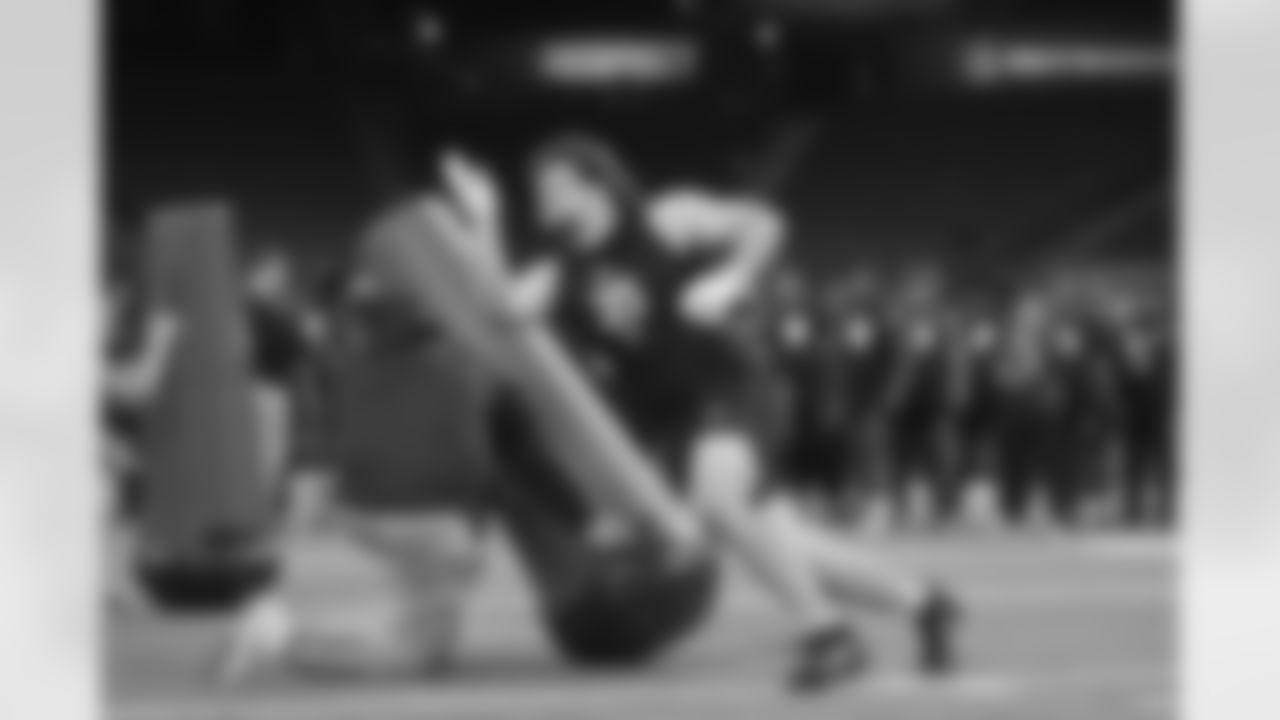 Ohio State defensive lineman Caden Curry (35) runs a drill at the NFL football scouting combine in Indianapolis, Thursday, Feb. 26, 2026. (AP Photo/Michael Conroy)