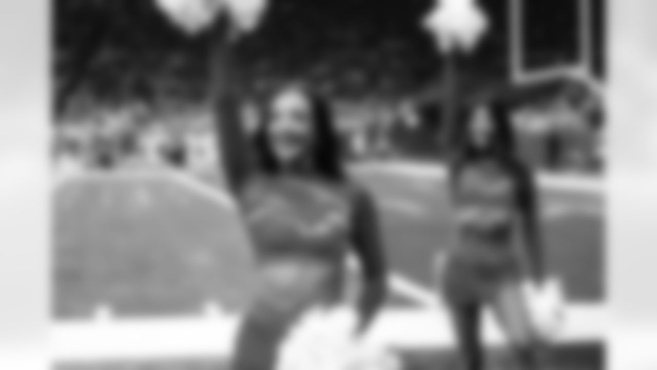 Detroit Lions Cheerleaders perform during an NFL football game against the Miami Dolphins on Saturday, Aug. 16, 2025 in Detroit. (Mike Ferdinande/Detroit Lions)
