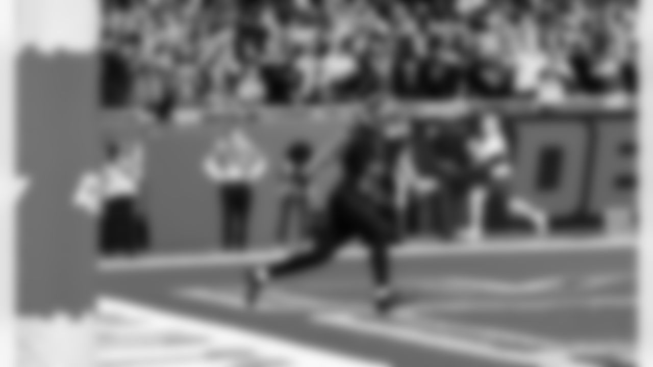 Detroit Lions running back Jahmyr Gibbs (0) celebrates after a touchdown during an NFL football game against the New York Giants on Sunday, Nov. 23, 2025 in Detroit. (Jeff Nguyen/Detroit Lions via AP)
