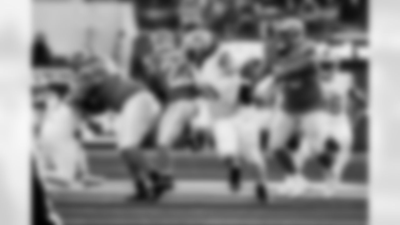 Detroit Lions defensive lineman Tyleik Williams (91) in action during an NFL football game against the Los Angeles Rams on Sunday, Dec. 14, 2025 in Inglewood, Calif. (Jeff Nguyen/Detroit Lions via AP)