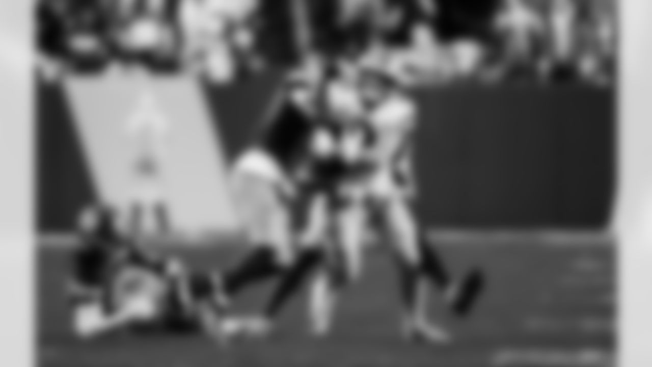 Detroit Lions tight end Sam LaPorta (87) during an NFL football game against the Washington Commanders on Sunday, Nov. 9, 2025 in Landover, Md. (Jeff Nguyen/Detroit Lions via AP)