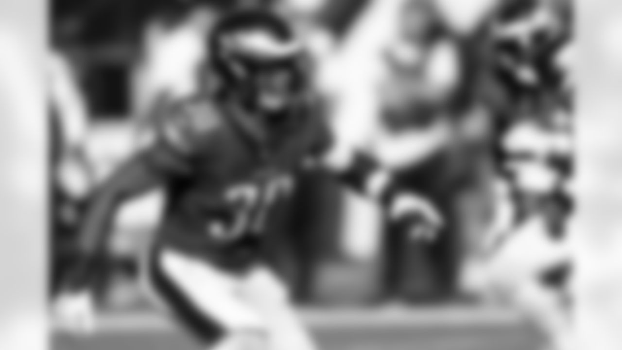 LB Jihaad Campbell

Backed up by Nakobe Dean

(AP Photo/Chris Szagola)