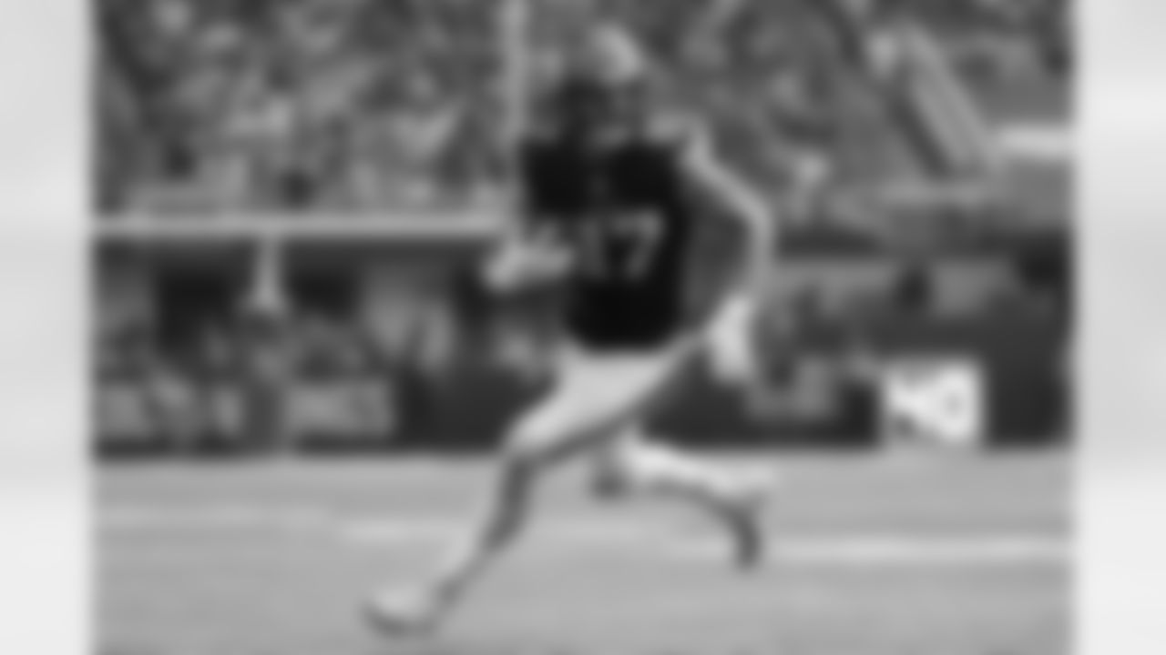 TE TJ. Hockenson

Backed up Josh Oliver and Ben Yurosek

(AP Photo/Matt Krohn)