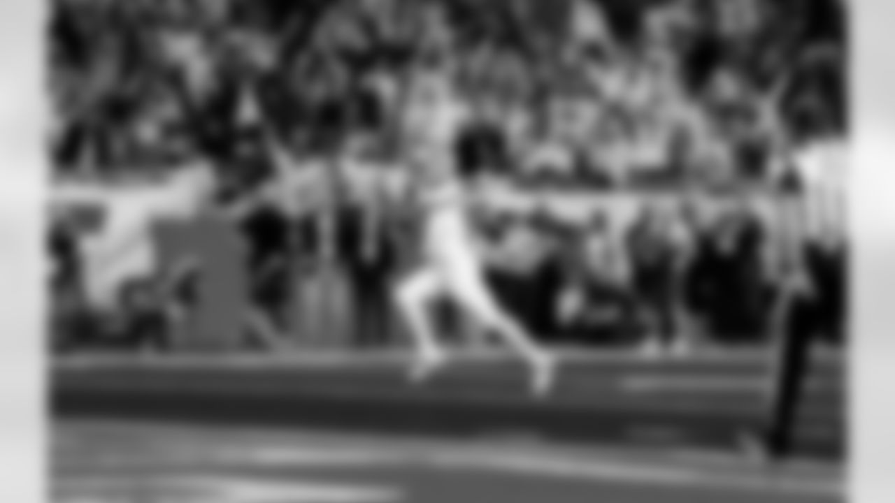 Detroit Lions running back David Montgomery (5) scores a touchdown during an NFL football game against the Dallas Cowboys on Thursday, Dec. 4, 2025 in Detroit. (Jeff Nguyen/Detroit Lions via AP)