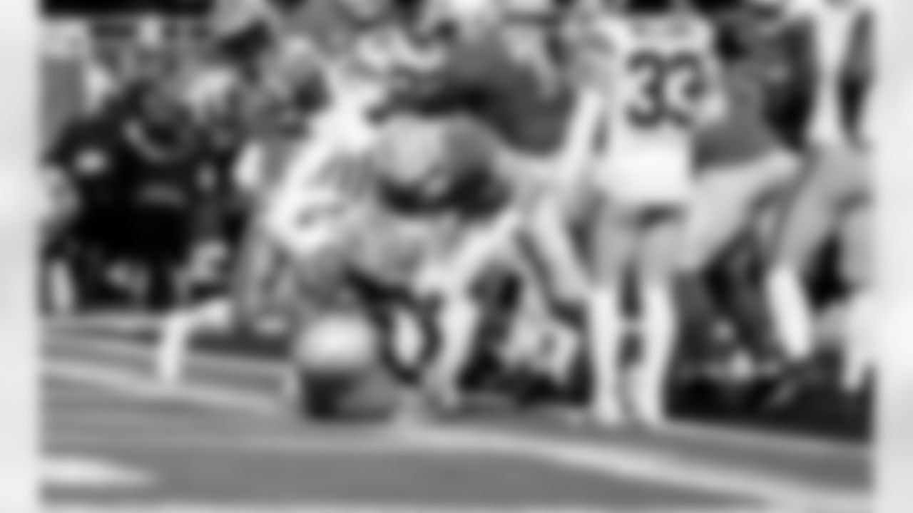 Detroit Lions running back David Montgomery (5) scores a touchdown during an NFL football game against the Green Bay Packers on Thursday, Nov. 27, 2025 in Detroit. (Jeff Nguyen/Detroit Lions via AP)