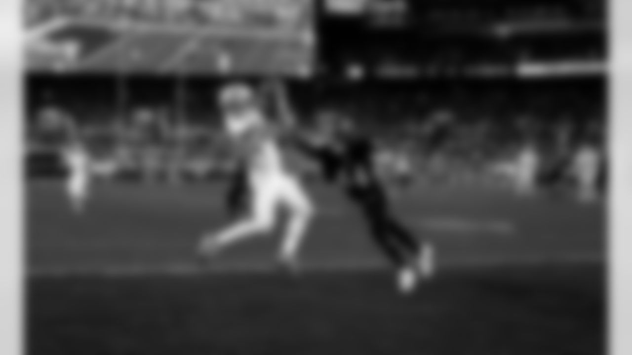 Detroit Lions wide receiver Amon-Ra St. Brown (14) scores a touchdown during an NFL football game against the Baltimore Ravens on Monday, Sept. 22, 2025 in Baltimore. (Jeff Nguyen/Detroit Lions via AP)