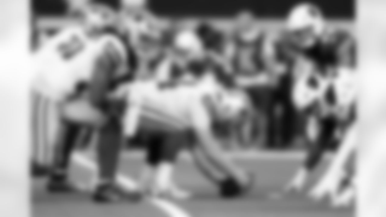 LS Trent Sieg

(AP Photo/James D. Smith)