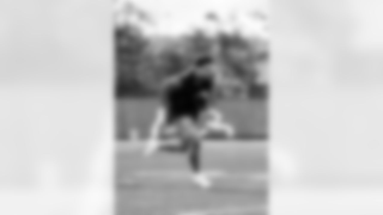 Detroit Lions running back Sione Vaki (33) during offseason workouts at the Meijer Performance Center on May 19, 2025 in Allen Park, Mich. (Jeff Nguyen/Detroit Lions)