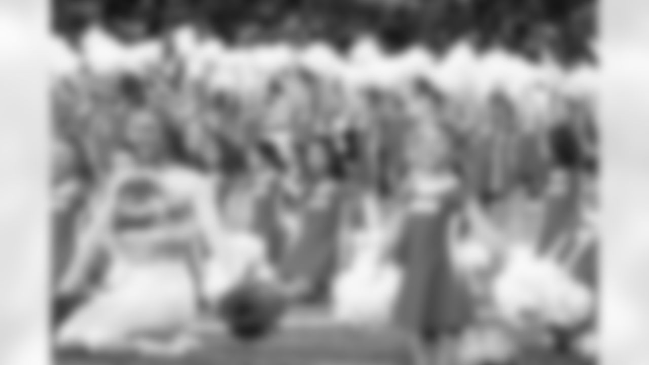 Detroit Lions Junior Cheer Clinic performs at halftime during an NFL football game against the Pittsburgh Steelers on Sunday, Dec. 21, 2025 in Detroit. (Jeff Nguyen/Detroit Lions via AP)