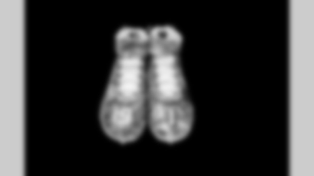 Cleats belonging to Detroit Lions defensive lineman Tyleik Williams (91) photographed at the Meijer Performance Center on Nov. 12, 2025 in Allen Park, Mich. (Jeff Nguyen/Detroit Lions)