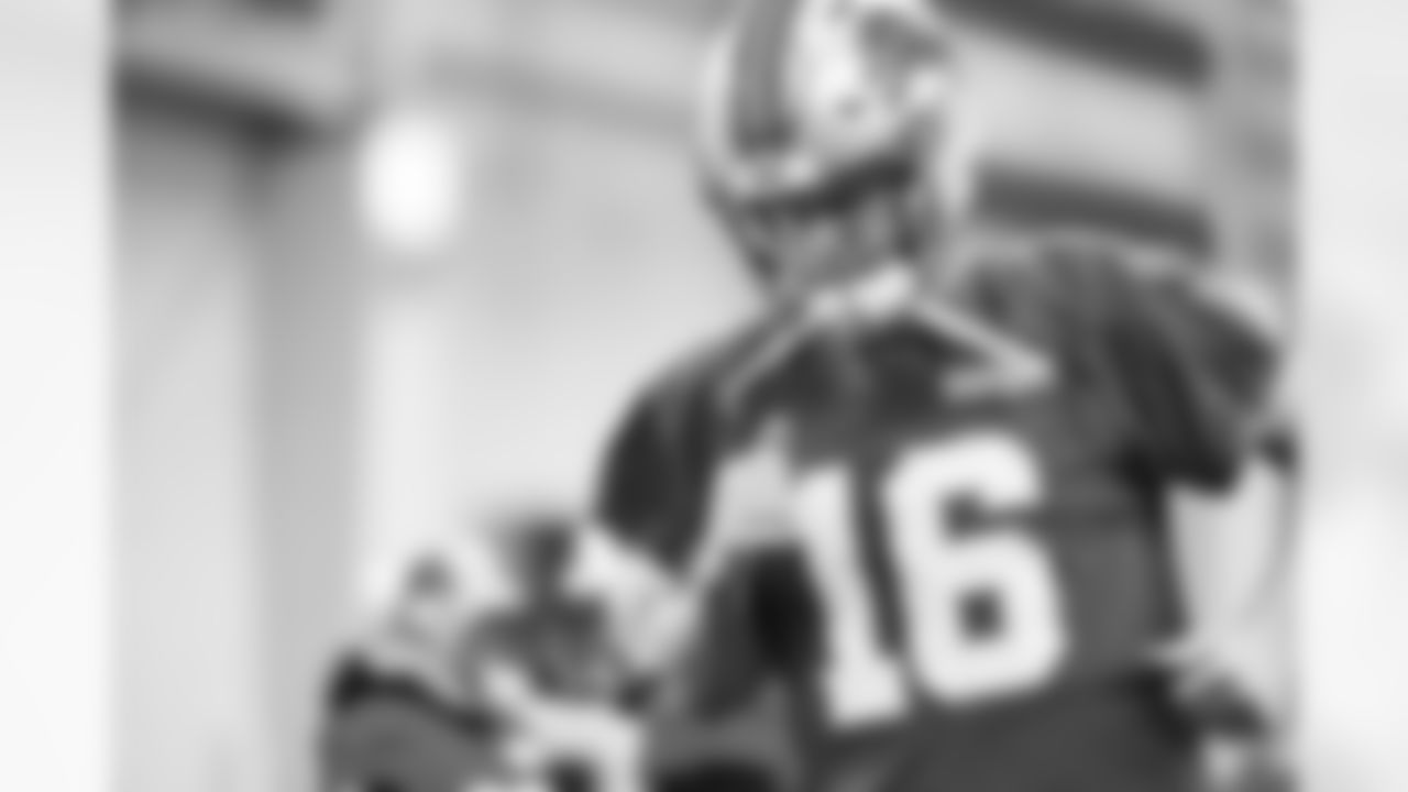 Detroit Lions quarterback Jared Goff (16) during practice at the Meijer Performance Center on Dec. 11, 2025 in Allen Park, Mich. (Jeff Nguyen/Detroit Lions)