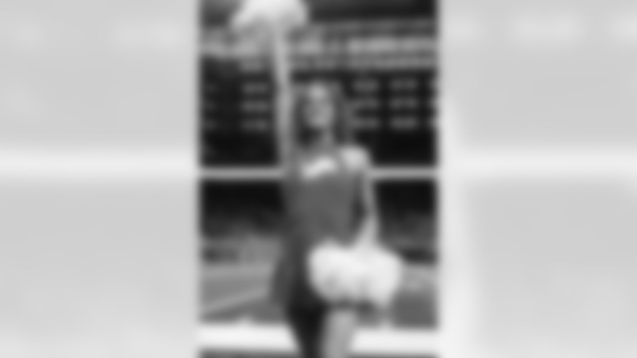 A Detroit Lions Cheerleader performs during an NFL football game against the Green Bay Packers on Thursday, Nov. 27, 2025 in Detroit. (Mike Ferdinande/Detroit Lions)