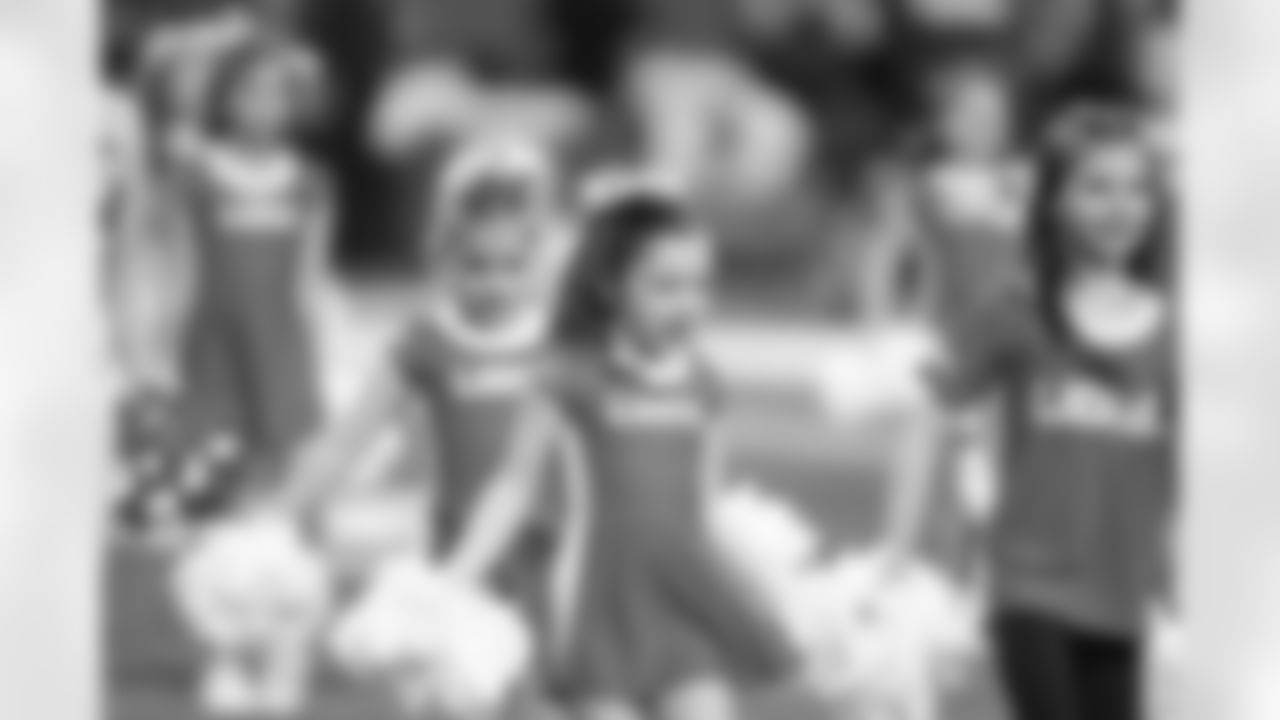 Detroit Lions Junior Cheer Clinic performs at halftime during an NFL football game against the Pittsburgh Steelers on Sunday, Dec. 21, 2025 in Detroit. (Jeff Nguyen/Detroit Lions via AP)