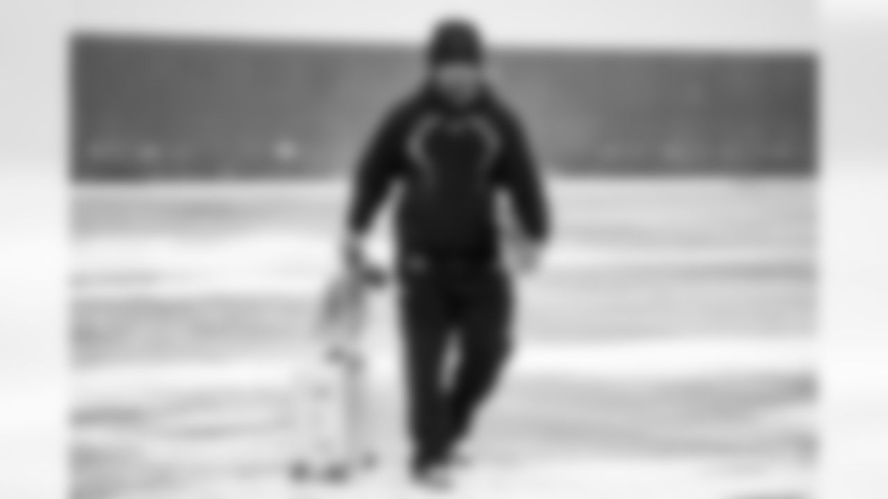 Detroit Lions defensive lineman Tyler Lacy (78) travels to Chicago on Jan. 3, 2026. (Jeff Nguyen/Detroit Lions via AP)