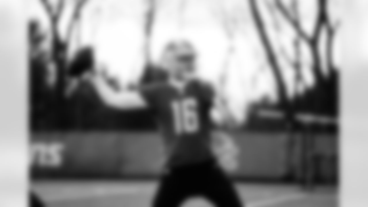 Detroit Lions quarterback Jared Goff (16) during practice at the Lions training facility in Allen Park, MI on December 6, 2023. (Jeff Nguyen/Detroit Lions)