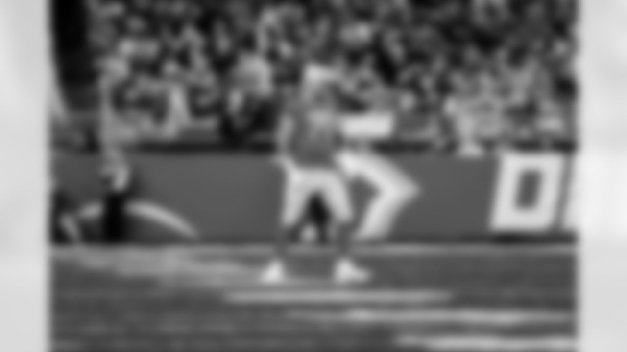 Detroit Lions tackle Dan Skipper (70) during an NFL football game against the Green Bay Packers on Thursday, Nov. 27, 2025 in Detroit. (Jeff Nguyen/Detroit Lions via AP)