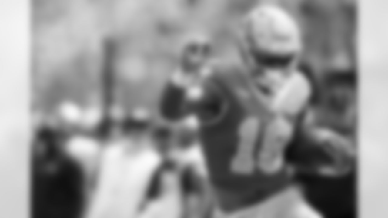 Oregon TE Kenyon Sadiq (18)