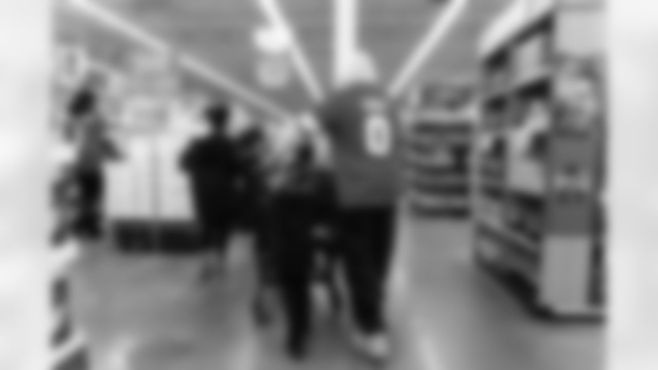 Detroit Lions running back Jahmyr Gibbs (0) during Shop with a Lion at Meijer on Dec. 8, 2025 in Detroit. (Stephanie VanWagoner/Detroit Lions)