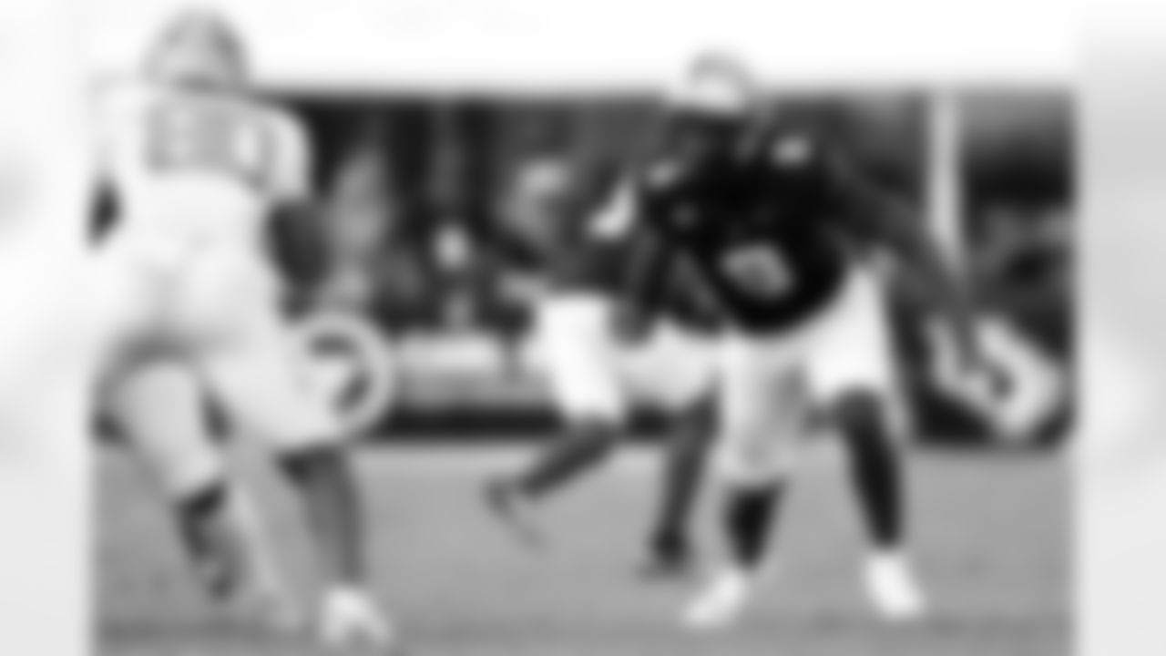 UCF DL Nyjalik Kelly (9)