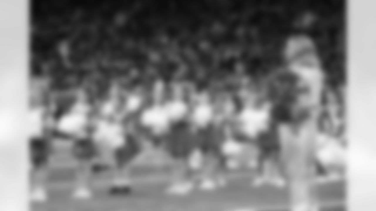 Detroit Lions Junior Cheer Clinic performs at halftime during an NFL football game against the Pittsburgh Steelers on Sunday, Dec. 21, 2025 in Detroit. (Jeff Nguyen/Detroit Lions via AP)
