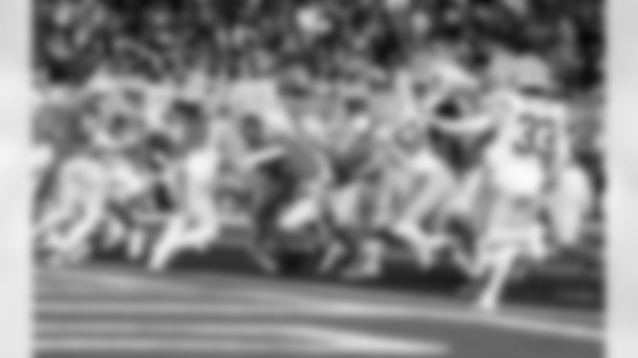 Detroit Lions running back David Montgomery (5) scores a touchdown during an NFL football game against the Green Bay Packers on Thursday, Nov. 27, 2025 in Detroit. (Jeff Nguyen/Detroit Lions via AP)