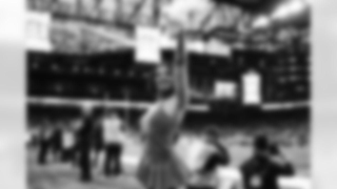 A Detroit Lions Cheerleader performs during an NFL football game against the Green Bay Packers on Thursday, Nov. 27, 2025 in Detroit. (Mike Ferdinande/Detroit Lions)