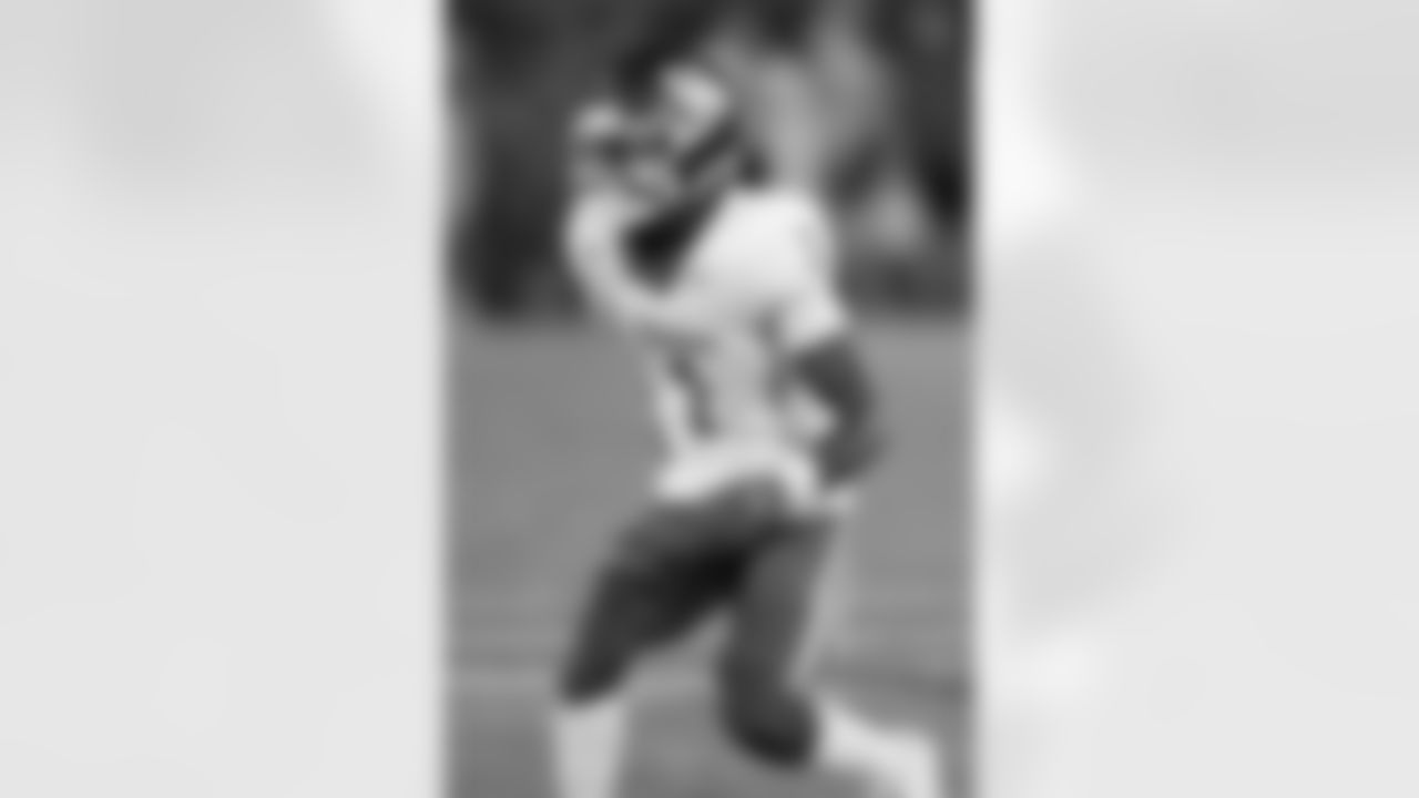 Houston DB Latrell McCutchin Sr. (1)