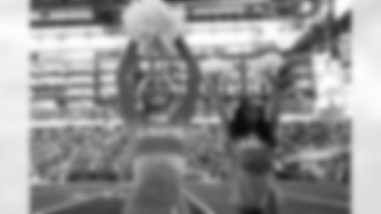 Detroit Lions Cheerleaders perform during an NFL football game against the Green Bay Packers on Thursday, Nov. 27, 2025 in Detroit. (Mike Ferdinande/Detroit Lions)