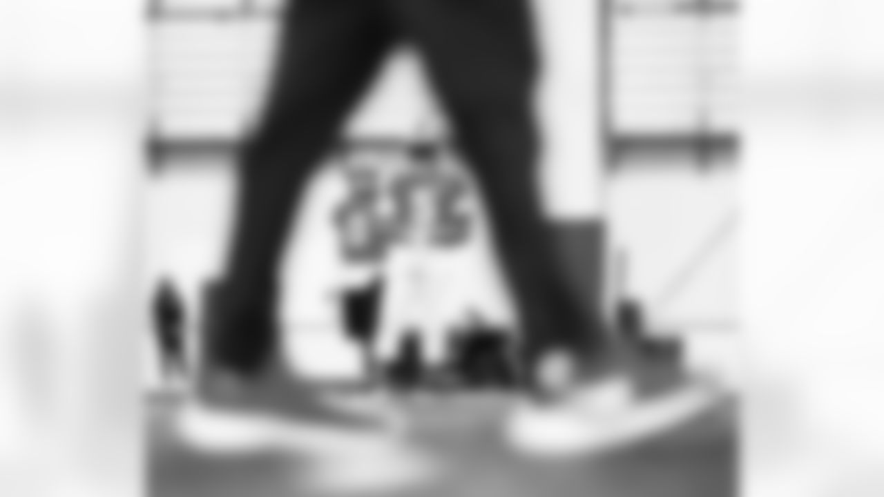 Detroit Lions running back Jahmyr Gibbs (0) and Detroit Lions running back David Montgomery (5) during practice at the Meijer Performance Center on Dec. 11, 2025 in Allen Park, Mich. (Jeff Nguyen/Detroit Lions)