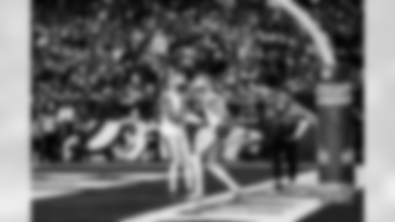 Detroit Lions wide receiver Kalif Raymond (11) celebrates with Detroit Lions wide receiver Jameson Williams (1) during an NFL football game against the Philadelphia Eagles on Sunday, Nov. 16, 2025 in Philadelphia. (Jeff Nguyen/Detroit Lions via AP)