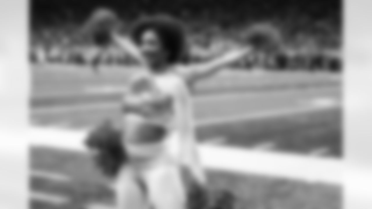 Detroit Lions Cheerleaders perform during an NFL football game against the Pittsburgh Steelers on Sunday, Dec. 21, 2025 in Detroit. (Mike Ferdinande/Detroit Lions)