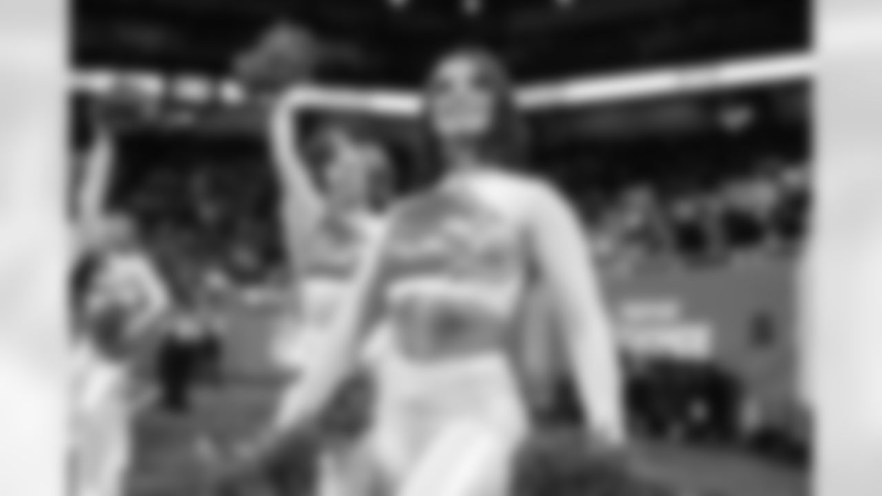 Detroit Lions Cheerleaders perform during an NFL football game against the Pittsburgh Steelers on Sunday, Dec. 21, 2025 in Detroit. (Mike Ferdinande/Detroit Lions)