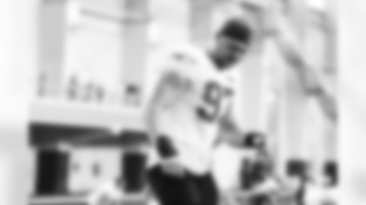 Detroit Lions edge rusher Aidan Hutchinson (97) during practice at the Meijer Performance Center on Oct. 31, 2025 in Allen Park, Mich. (Jeff Nguyen/Detroit Lions)