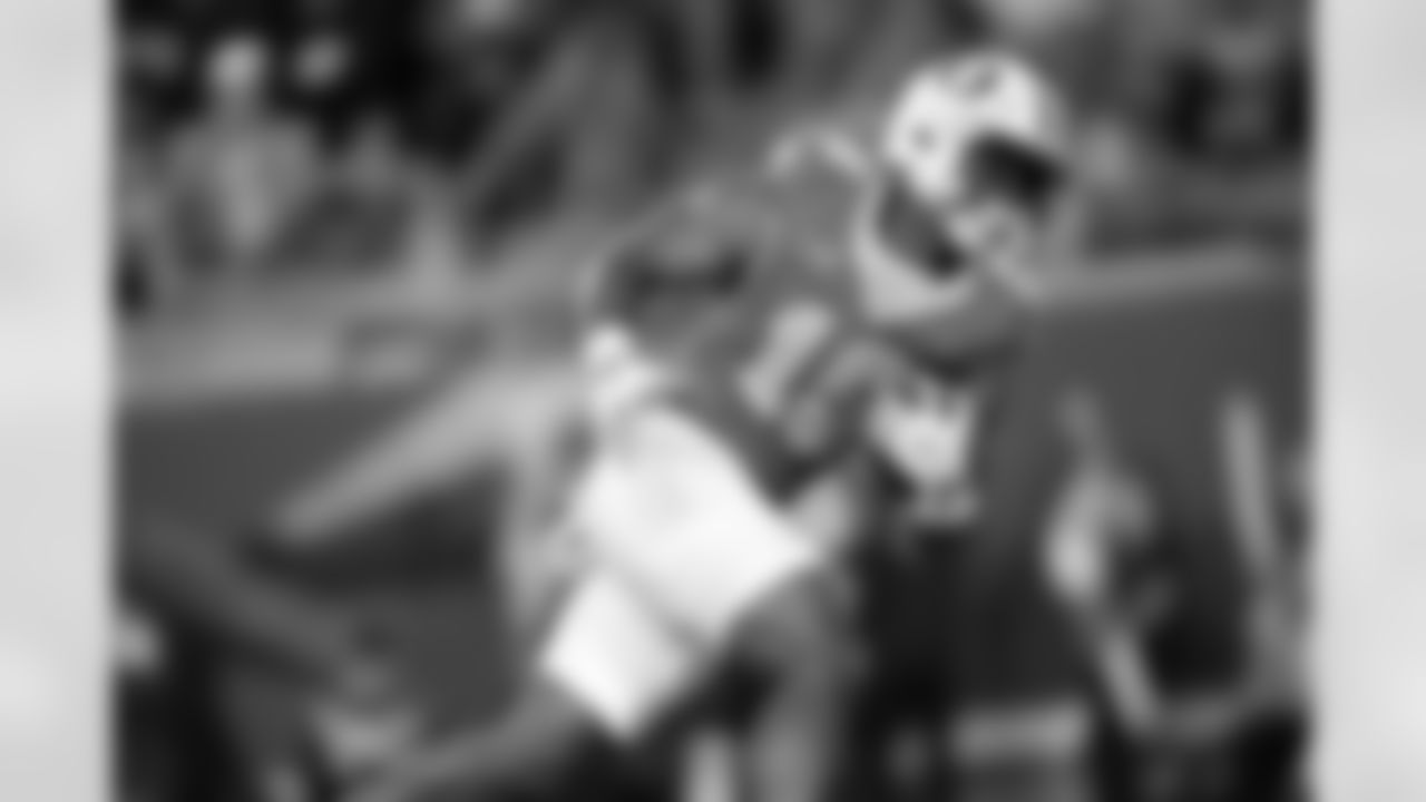 No. 21 TE Kenyon Sadiq, Oregon