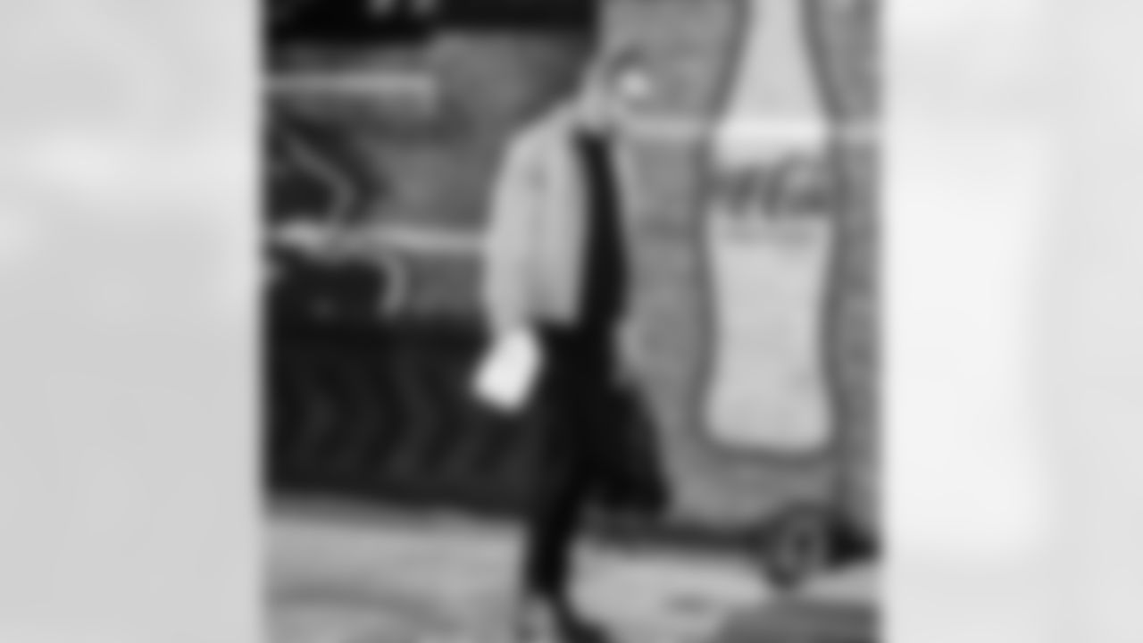 Detroit Lions edge rusher Aidan Hutchinson (97) arrives to an NFL football game against the Minnesota Vikings on Sunday, Nov. 2, 2025 in Detroit. (Jeff Nguyen/Detroit Lions via AP)