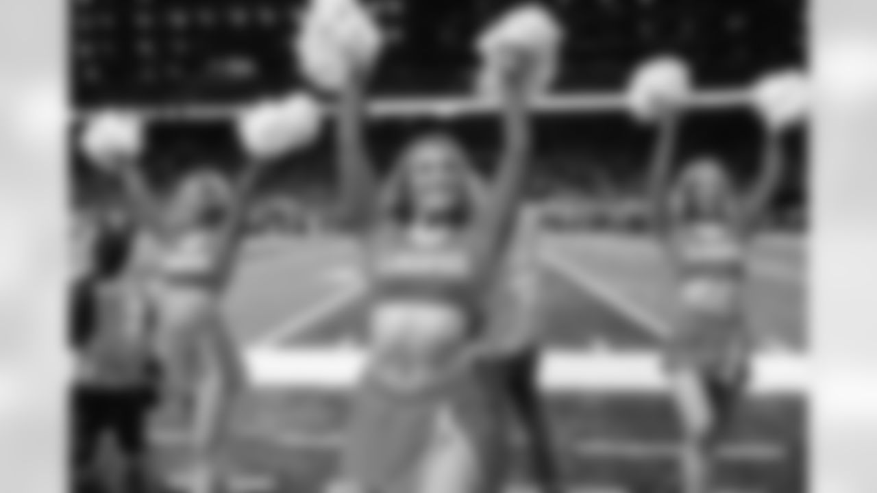 Detroit Lions Cheerleaders perform during an NFL football game against the Green Bay Packers on Thursday, Nov. 27, 2025 in Detroit. (Mike Ferdinande/Detroit Lions)