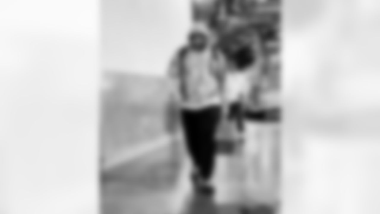 Detroit Lions tackle Penei Sewell (58) arrives to an NFL football game against the Los Angeles Rams on Sunday, Dec. 14, 2025 in Inglewood, Calif. (Jeff Nguyen/Detroit Lions via AP)