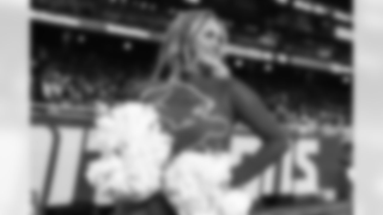 Detroit Lions Cheerleaders perform during an NFL football game against the Miami Dolphins on Saturday, Aug. 16, 2025 in Detroit. (Mike Ferdinande/Detroit Lions)
