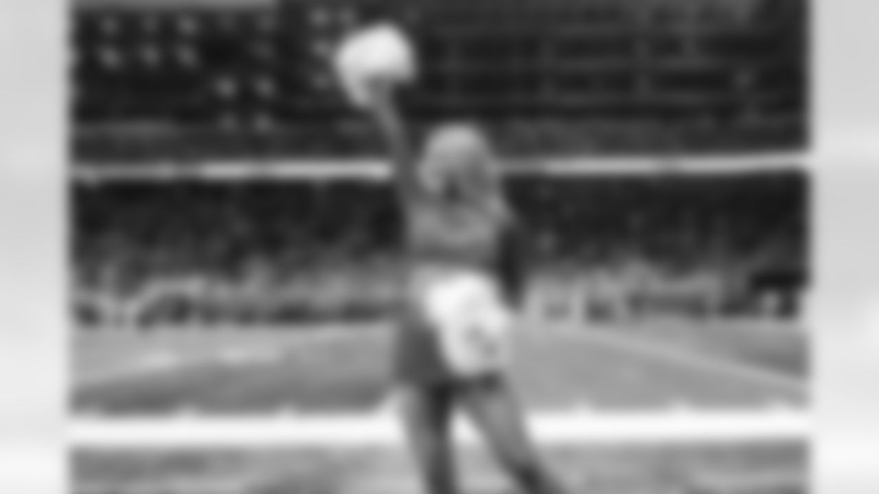 Detroit Lions Cheerleaders perform during an NFL football game against the Miami Dolphins on Saturday, Aug. 16, 2025 in Detroit. (Mike Ferdinande/Detroit Lions)
