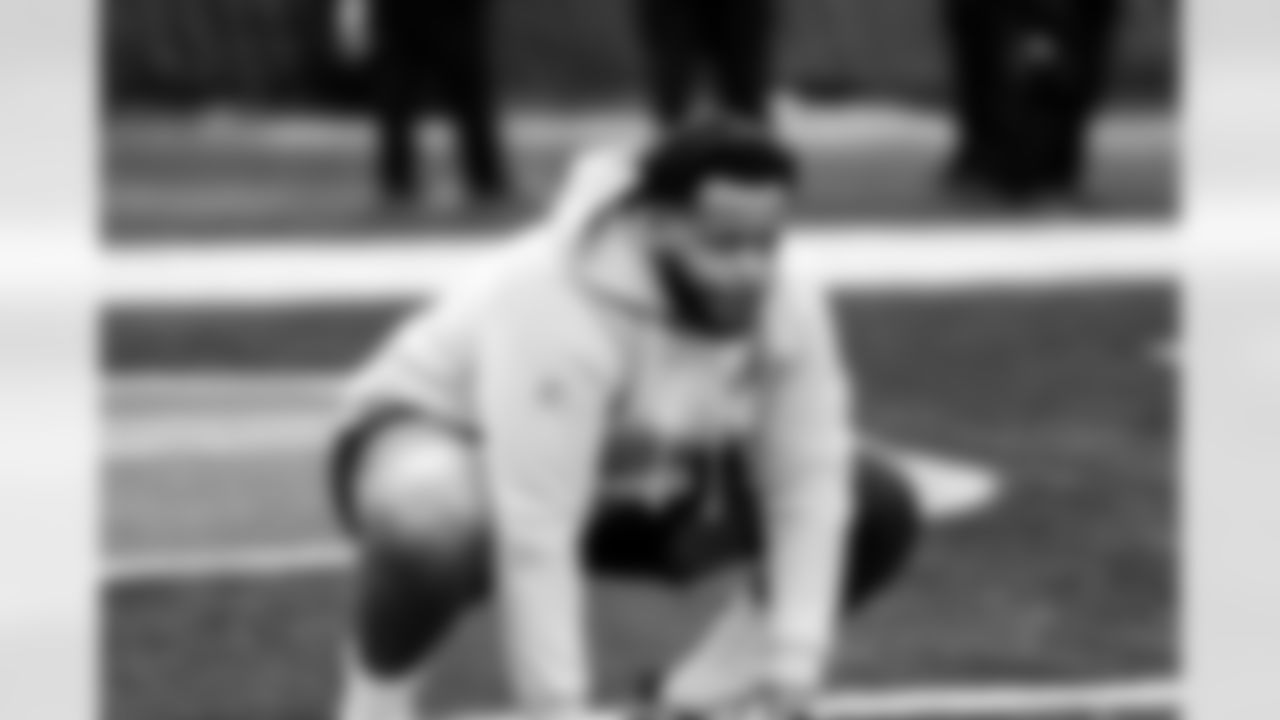 Detroit Lions offensive lineman Miles Frazier (71) before an NFL football game against the Chicago Bears on Sunday, Jan. 4, 2026 in Chicago. (Jeff Nguyen/Detroit Lions via AP)