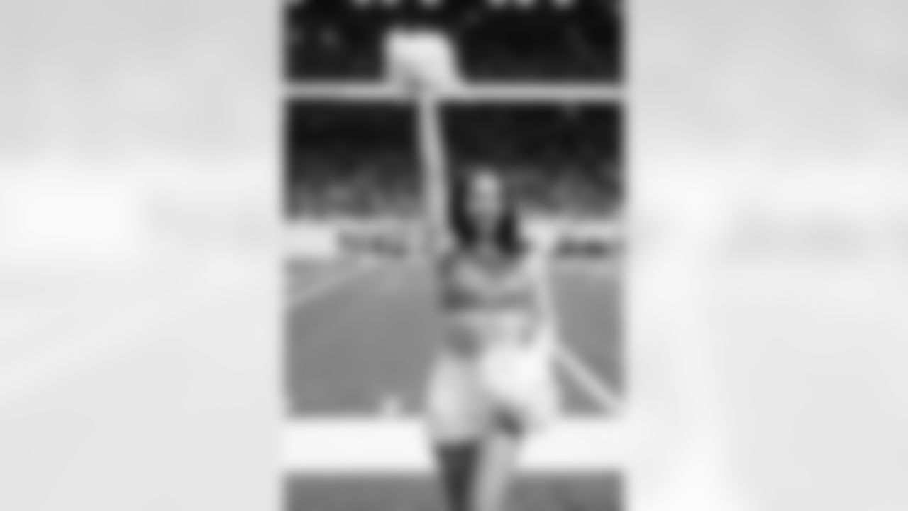 Detroit Lions Cheerleaders perform during an NFL football game against the Dallas Cowboys on Thursday, Dec. 4, 2025 in Detroit. (Mike Ferdinande/Detroit Lions)