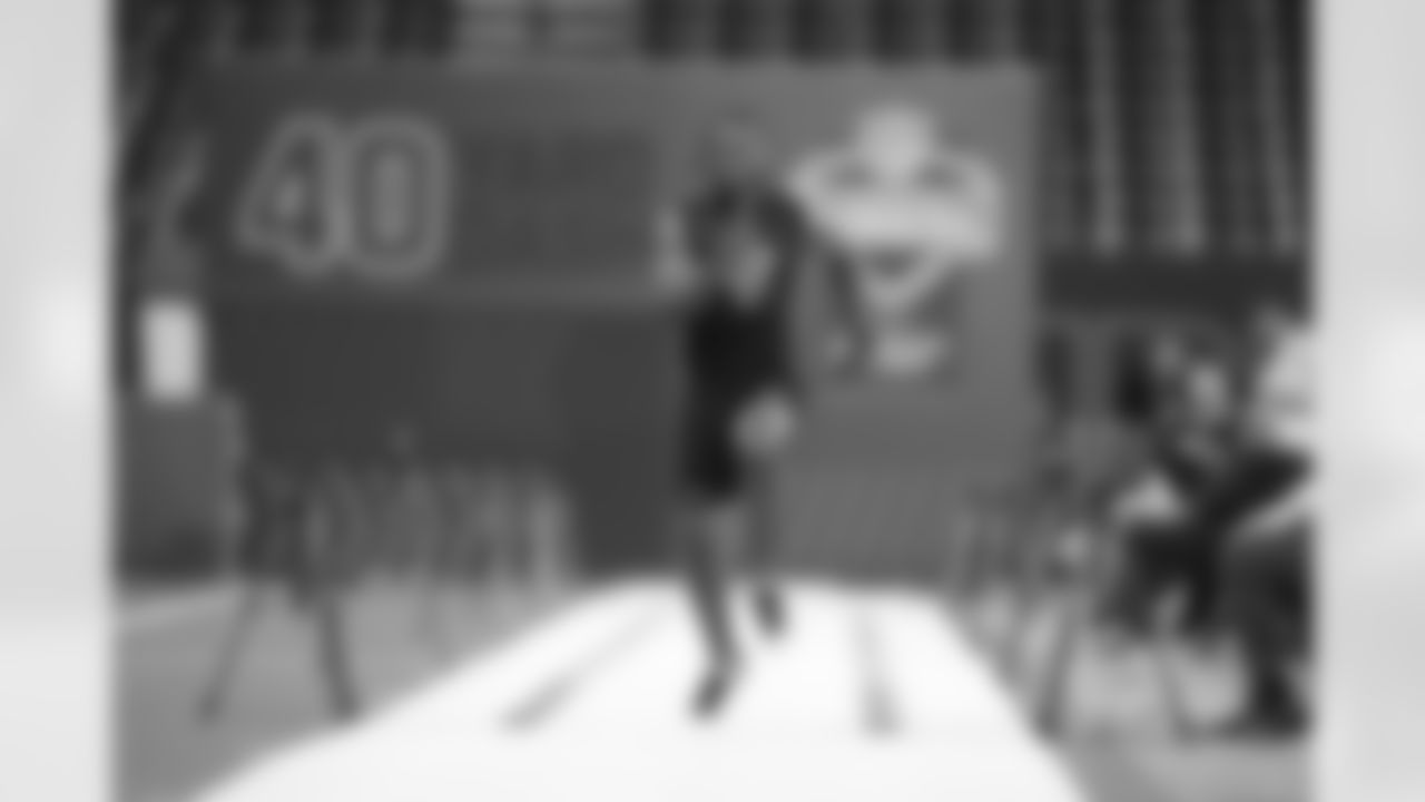 Wisconsin wide receiver Vinny Anthony II (02) runs the 40-yard dash at the NFL football scouting combine in Indianapolis, Saturday, Feb. 28, 2026. (AP Photo/Michael Conroy)