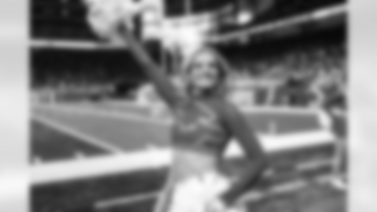 Detroit Lions Cheerleaders perform during an NFL football game against the Miami Dolphins on Saturday, Aug. 16, 2025 in Detroit. (Mike Ferdinande/Detroit Lions)