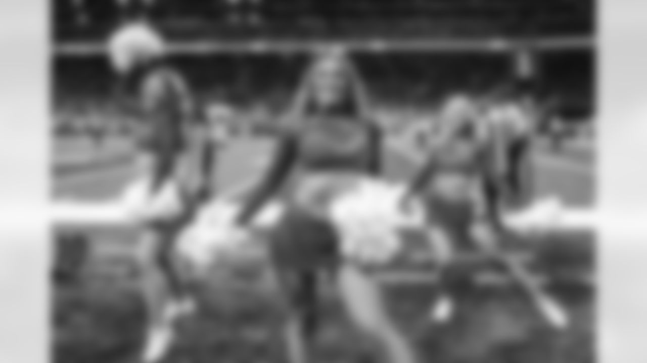 Detroit Lions Cheerleaders perform during an NFL football game against the Miami Dolphins on Saturday, Aug. 16, 2025 in Detroit. (Mike Ferdinande/Detroit Lions)