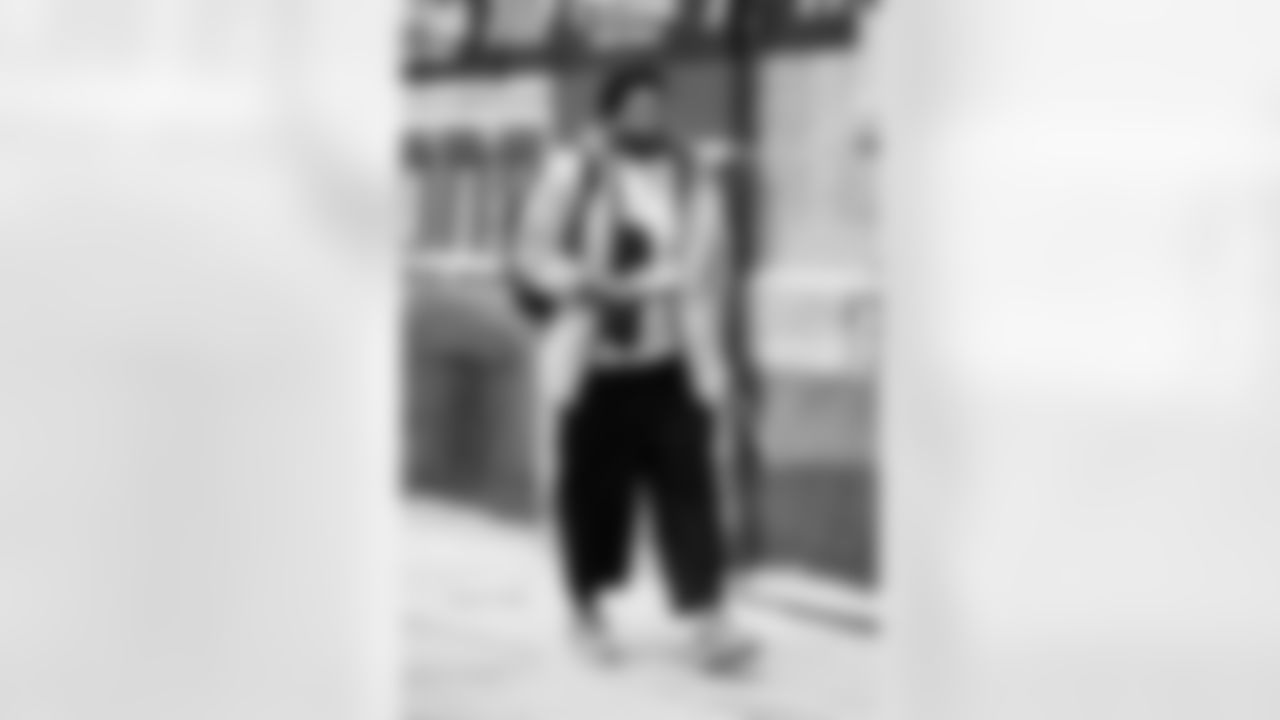 Detroit Lions edge rusher Marcus Davenport (92) arrives to an NFL football game against the Pittsburgh Steelers on Sunday, Dec. 21, 2025 in Detroit. (Jeff Nguyen/Detroit Lions via AP)