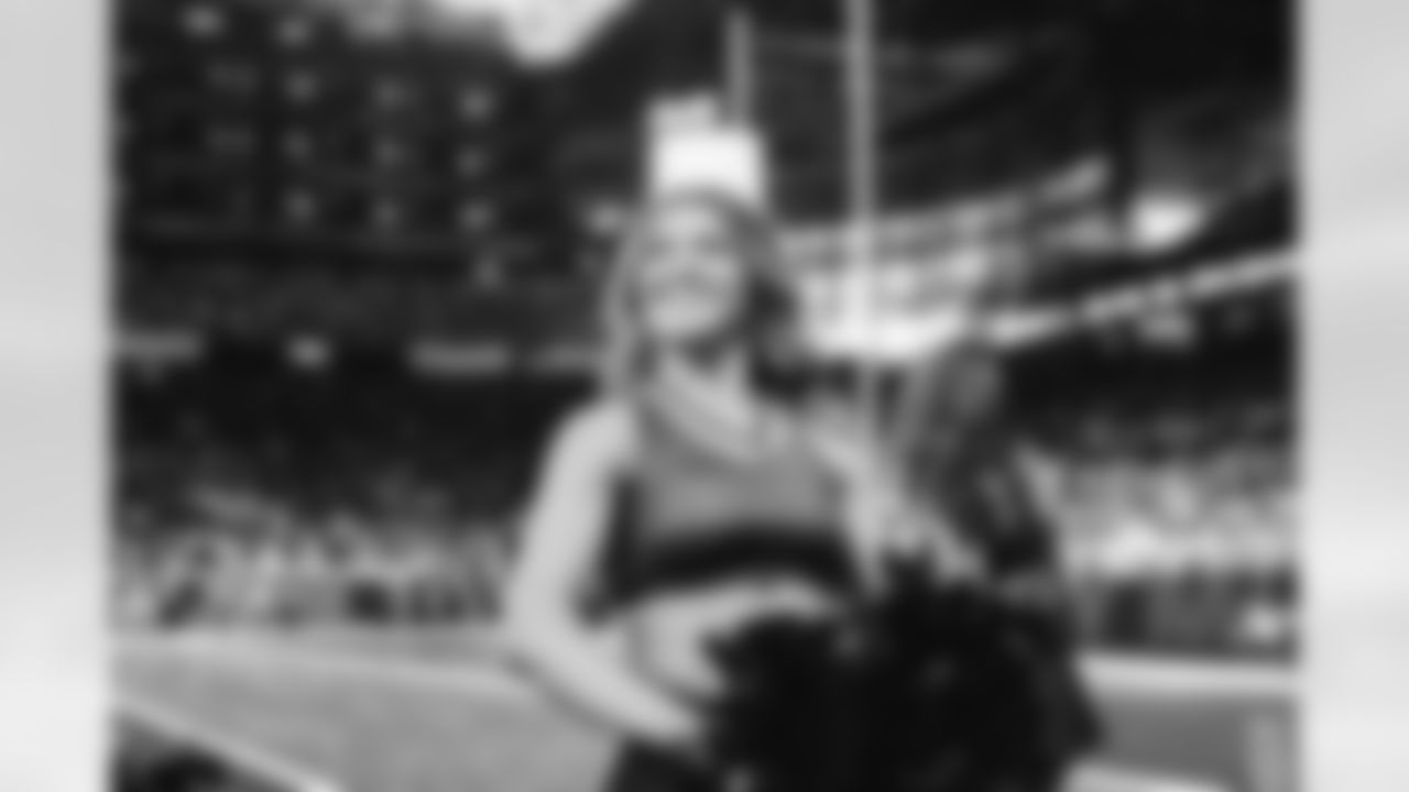 Detroit Lions Cheerleaders during an NFL football game against the New York Giants on Sunday, Nov. 23, 2025 in Detroit. (Stephanie VanWagoner/Detroit Lions)