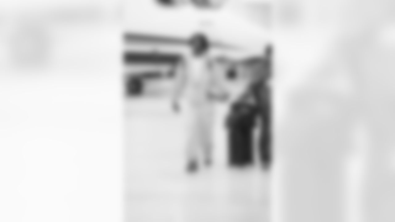 Detroit Lions wide receiver Jameson Williams (1) travels to Los Angeles on Nov. 13, 2025. (Jeff Nguyen/Detroit Lions via AP)