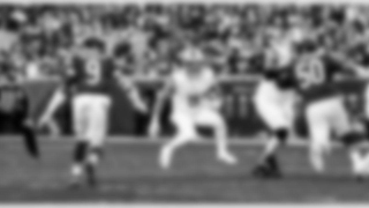 Detroit Lions running back David Montgomery (5) and Detroit Lions guard Kayode Awosika (74) during an NFL football game against the Chicago Bears on Sunday, Jan. 4, 2026 in Chicago. (Jeff Nguyen/Detroit Lions via AP)