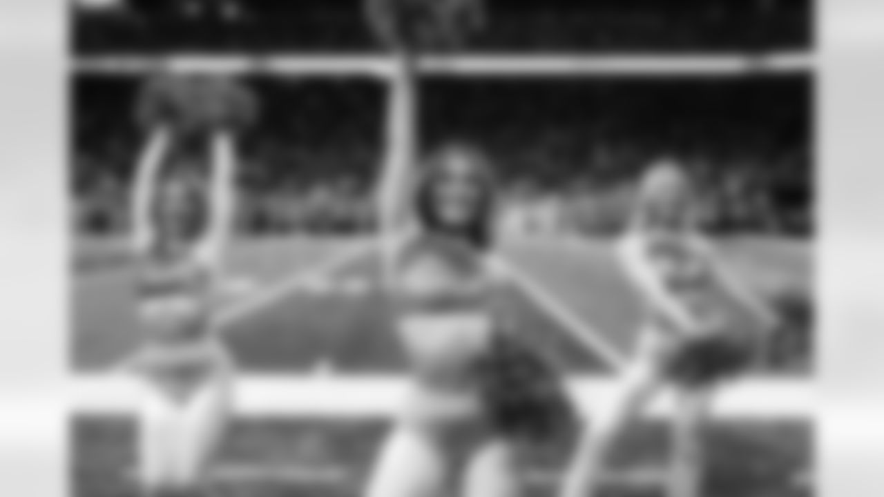 Detroit Lions Cheerleaders perform during an NFL football game against the Pittsburgh Steelers on Sunday, Dec. 21, 2025 in Detroit. (Mike Ferdinande/Detroit Lions)