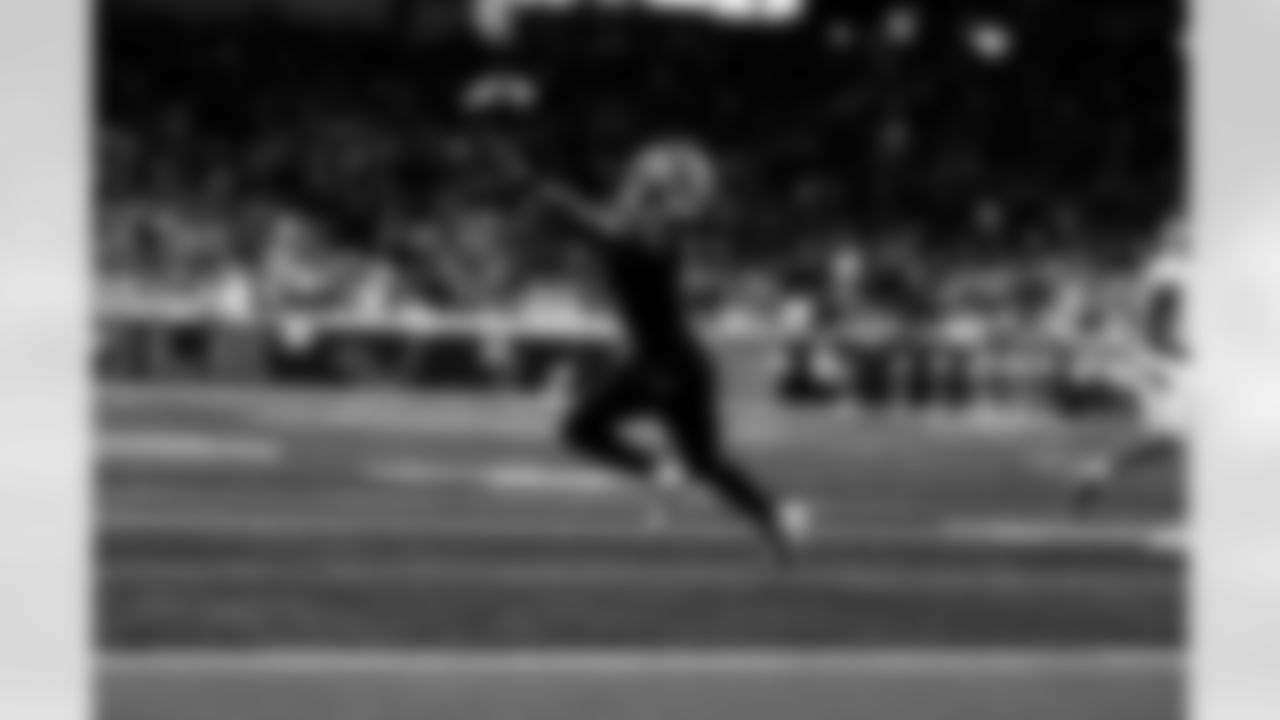 Detroit Lions running back Jahmyr Gibbs (0) scores a touchdown during an NFL football game against the New York Giants on Sunday, Nov. 23, 2025 in Detroit. (Jeff Nguyen/Detroit Lions via AP)